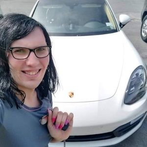 Meet your Posher, Kylie